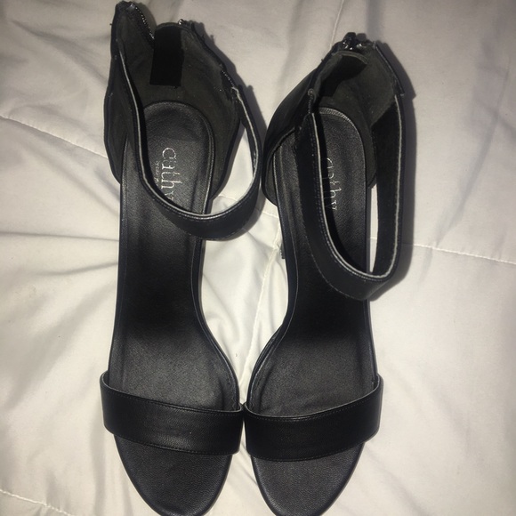 Kathy Jean Black High Heels - Picture 3 of 6